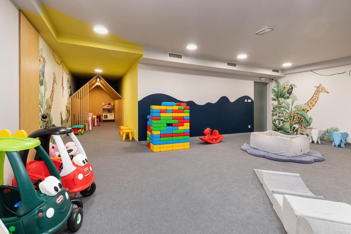 ريفال Apartament Holiday 8/25 المظهر الخارجي الصورة